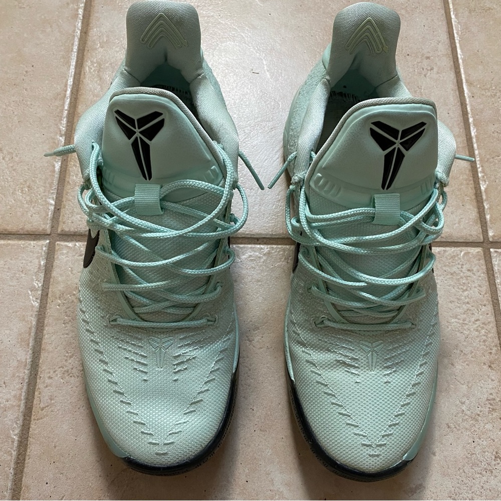 Nike Kobe AD Igloo Mint Green basketball shoes - Picture 2 of 6